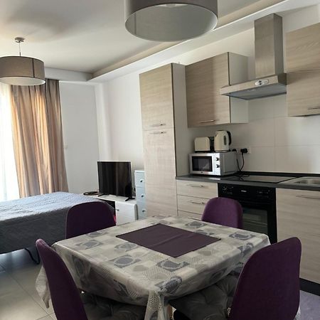Fl12 Apartment เซนต์พอลส์เบย์ ภายนอก รูปภาพ