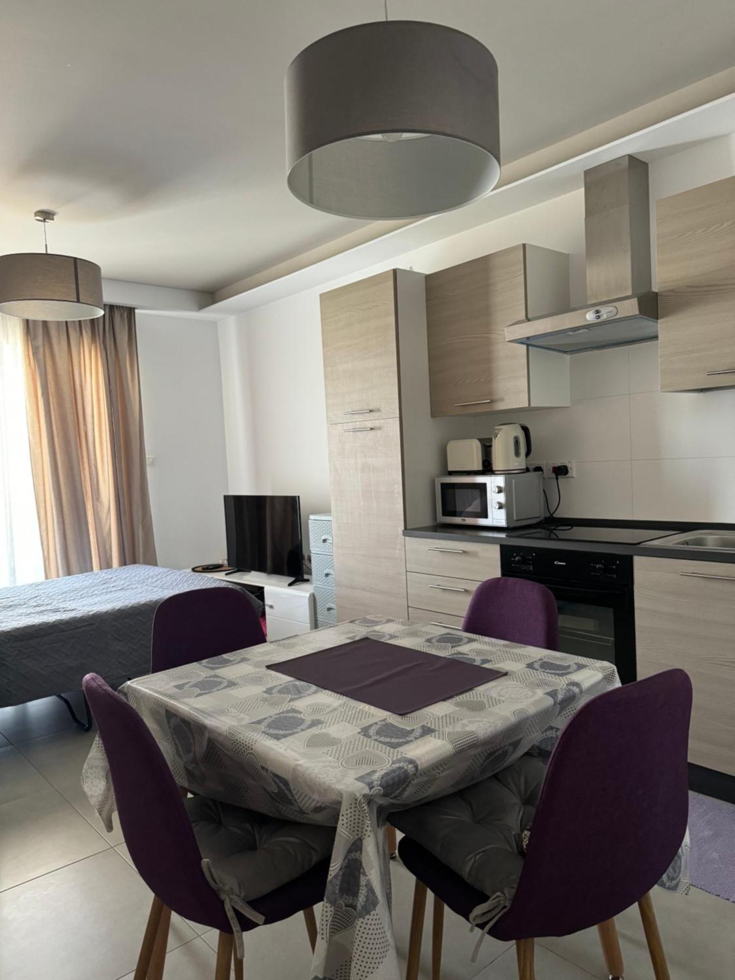Fl12 Apartment เซนต์พอลส์เบย์ ภายนอก รูปภาพ